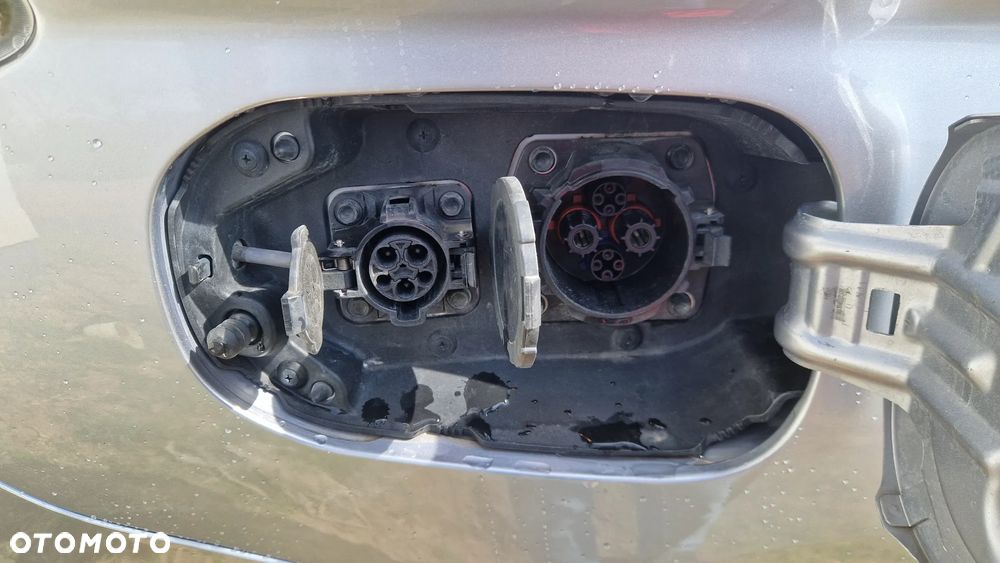 Mitsubishi Outlander 2.0 4WD Top - 37