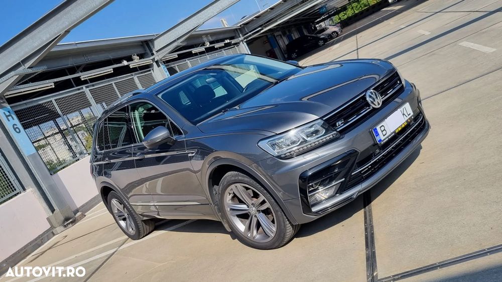 VOLKSWAGEN Tiguan