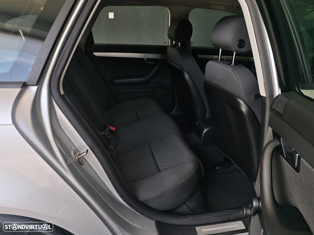 Audi A4 Avant 2.0 TDI DPF - 36