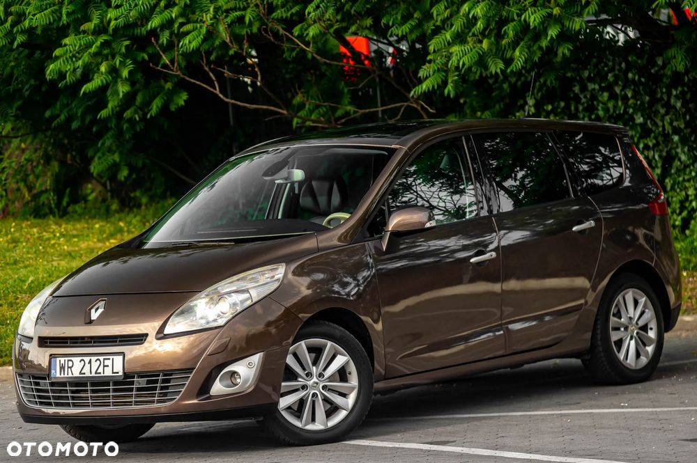Renault Grand Scenic - 15