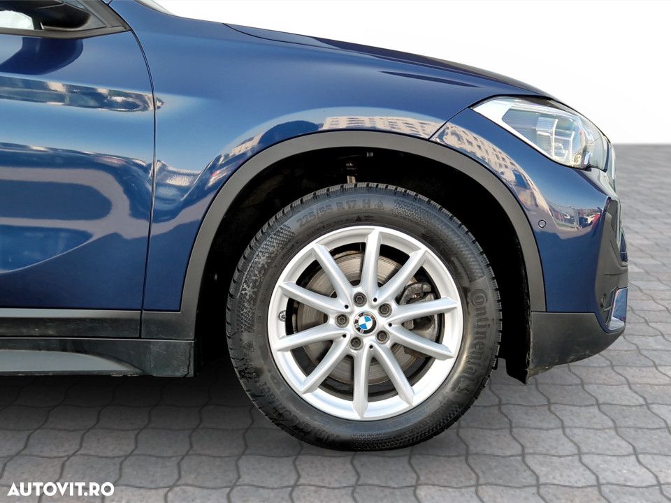 BMW X1 xDrive20i AT - 12