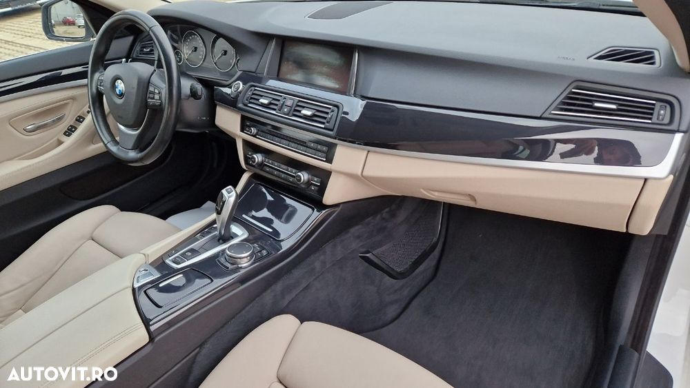 BMW Seria 5 520d AT - 20