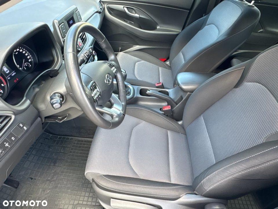 Hyundai i30 - 12