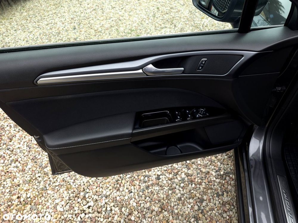 Ford Mondeo 2.0 TDCi Titanium - 15