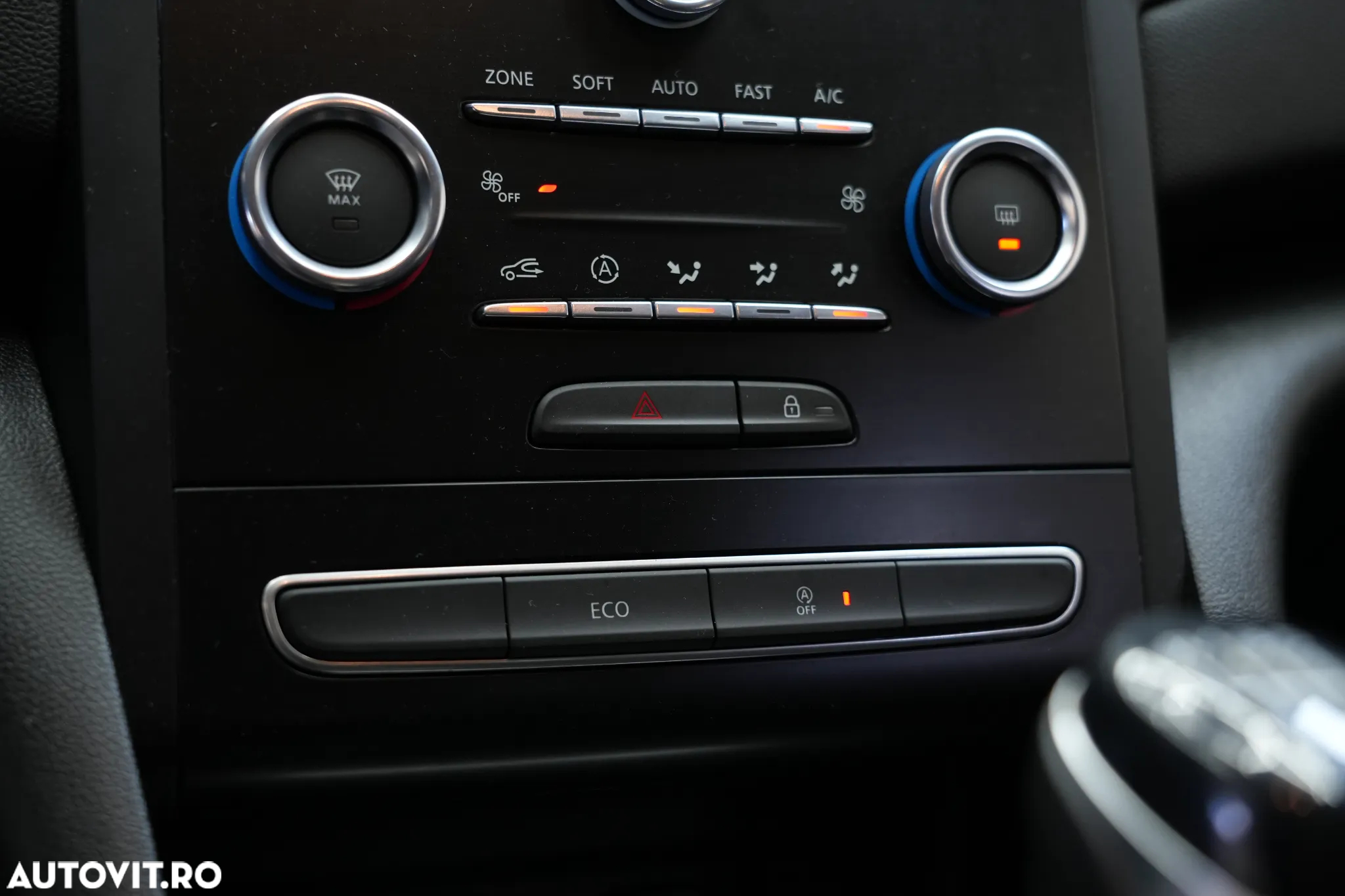 Renault Megane TCE GPF Zen - 14
