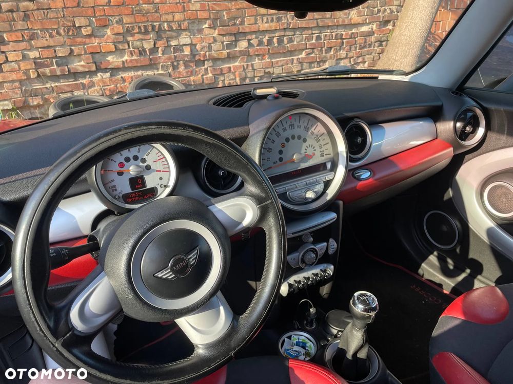 MINI Cooper Standard - 9