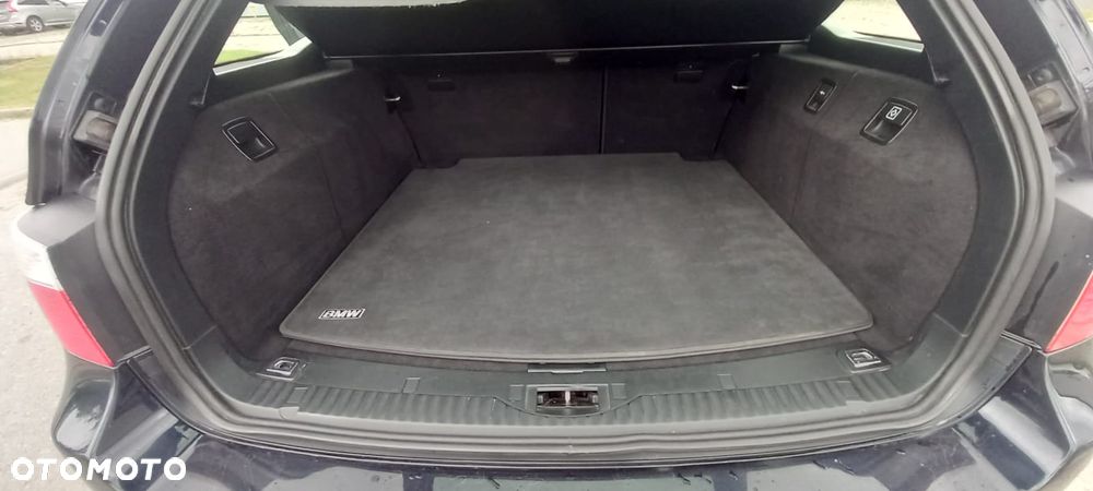 BMW Seria 5 530i - 25