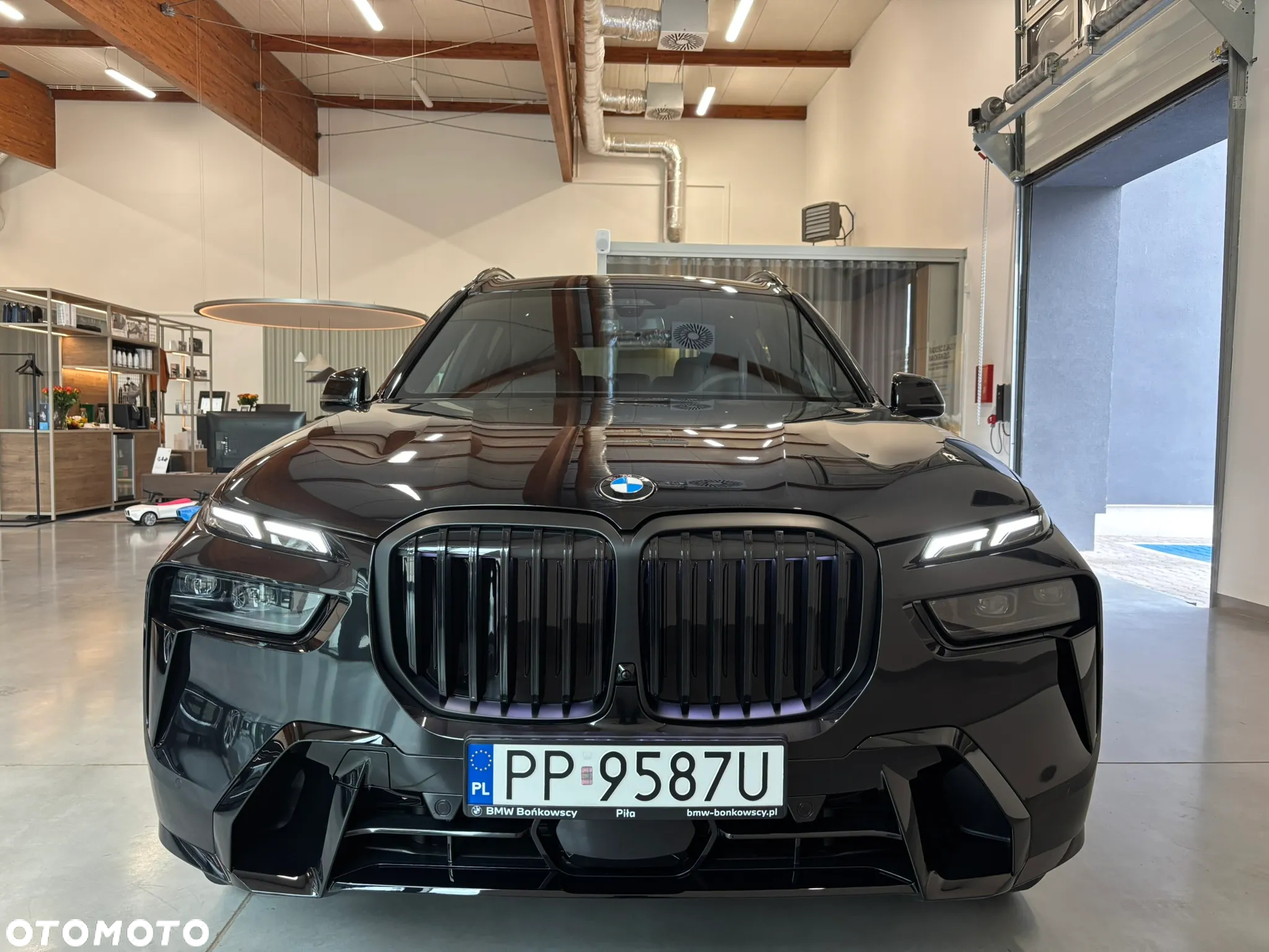 BMW X7 - 26