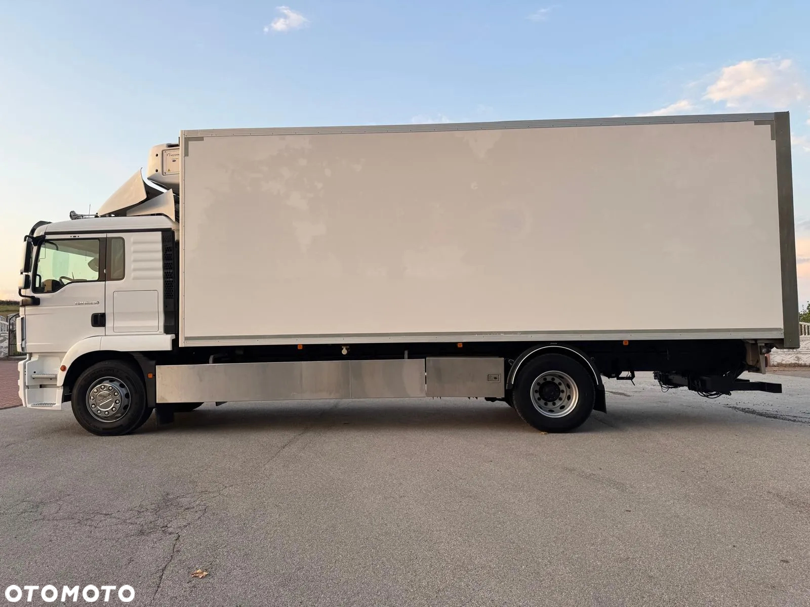 MAN TGM18.290 4x2 ACC/ CHłODNIA Z WINDĄ /CARRIER 850MT /SYPIALKA / EURO6/ASO - 12