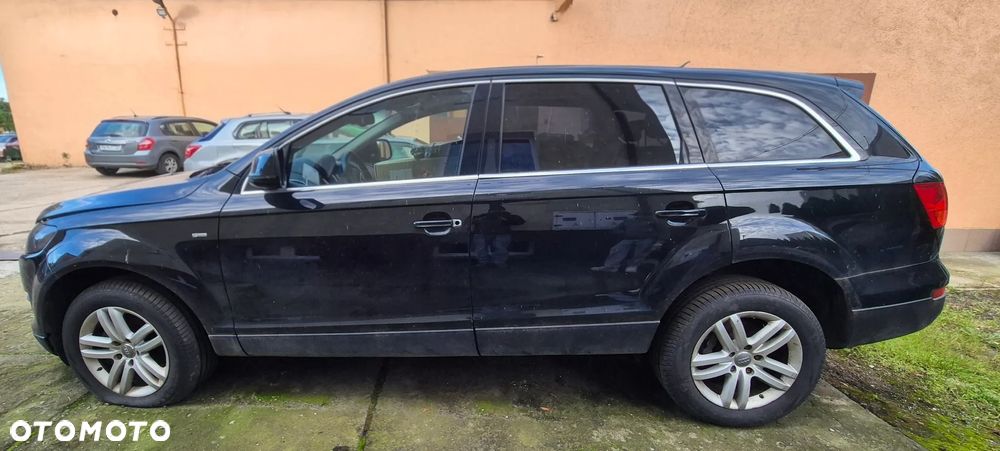 Audi Q7 2006 photo 2