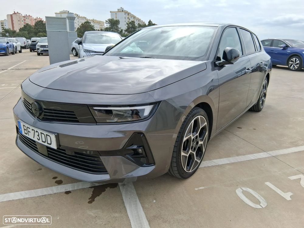 Opel Astra Sports Tourer - 1