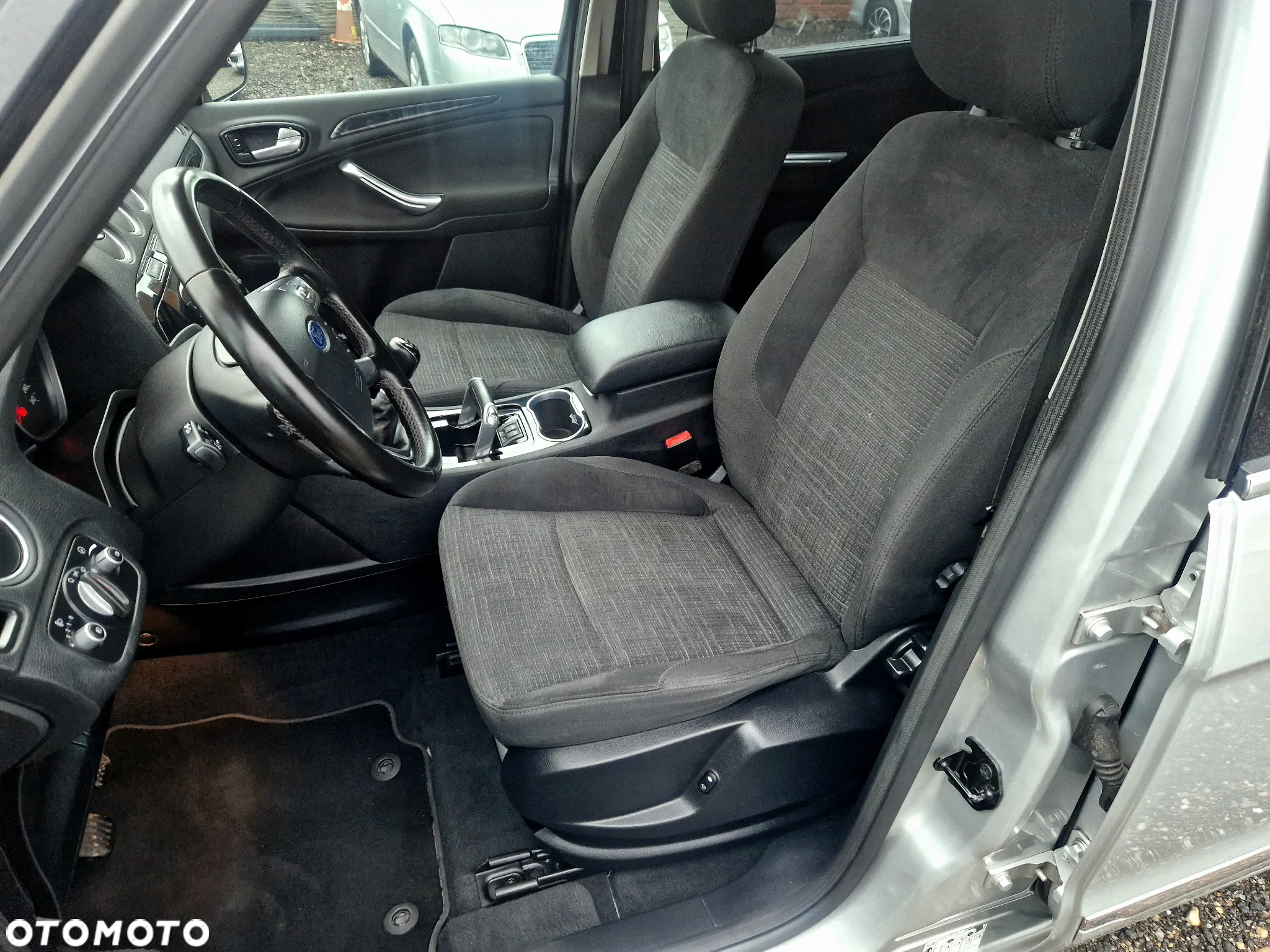 Ford Galaxy 2.0 TDCi Ghia - 15