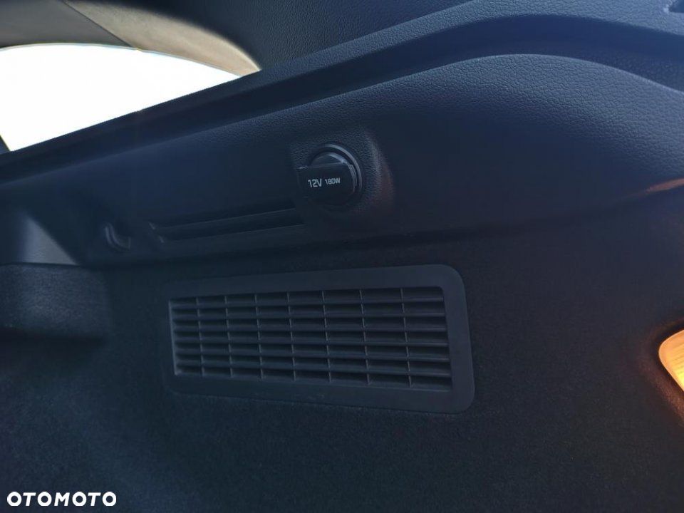 Hyundai i30 1.5 DPI Classic + - 10