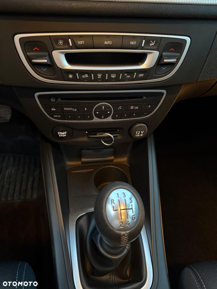 Renault Megane 1.6 16V Dynamique Euro5 - 8