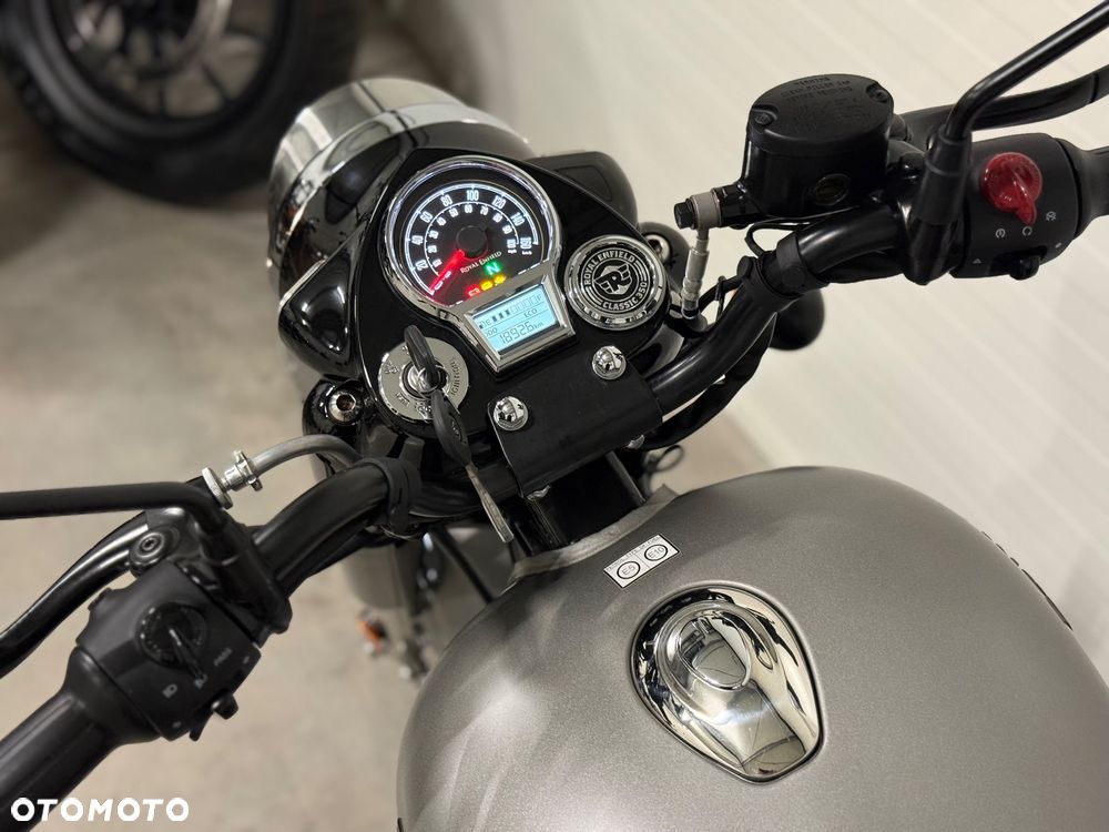Royal Enfield Classic - 28