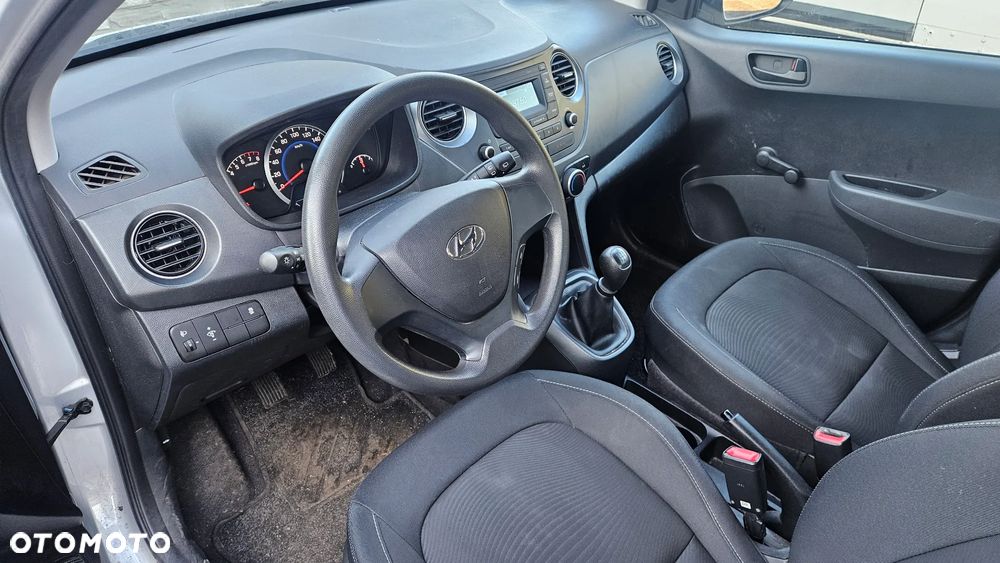 Hyundai i10 1.0 - 6