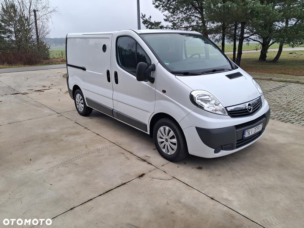 Opel Vivaro - 11