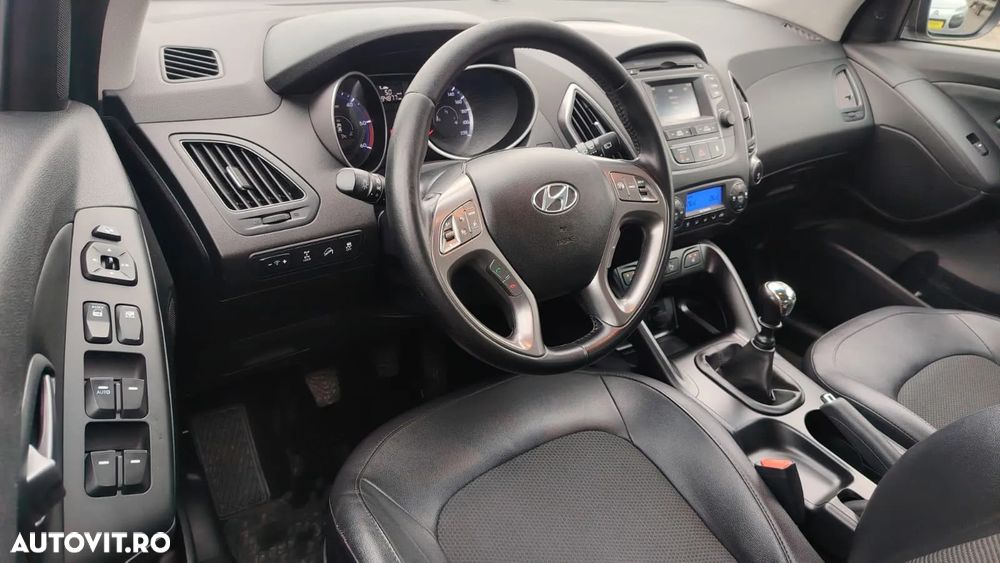 Hyundai ix35 2.0 CRDI 4WD Premium - 10