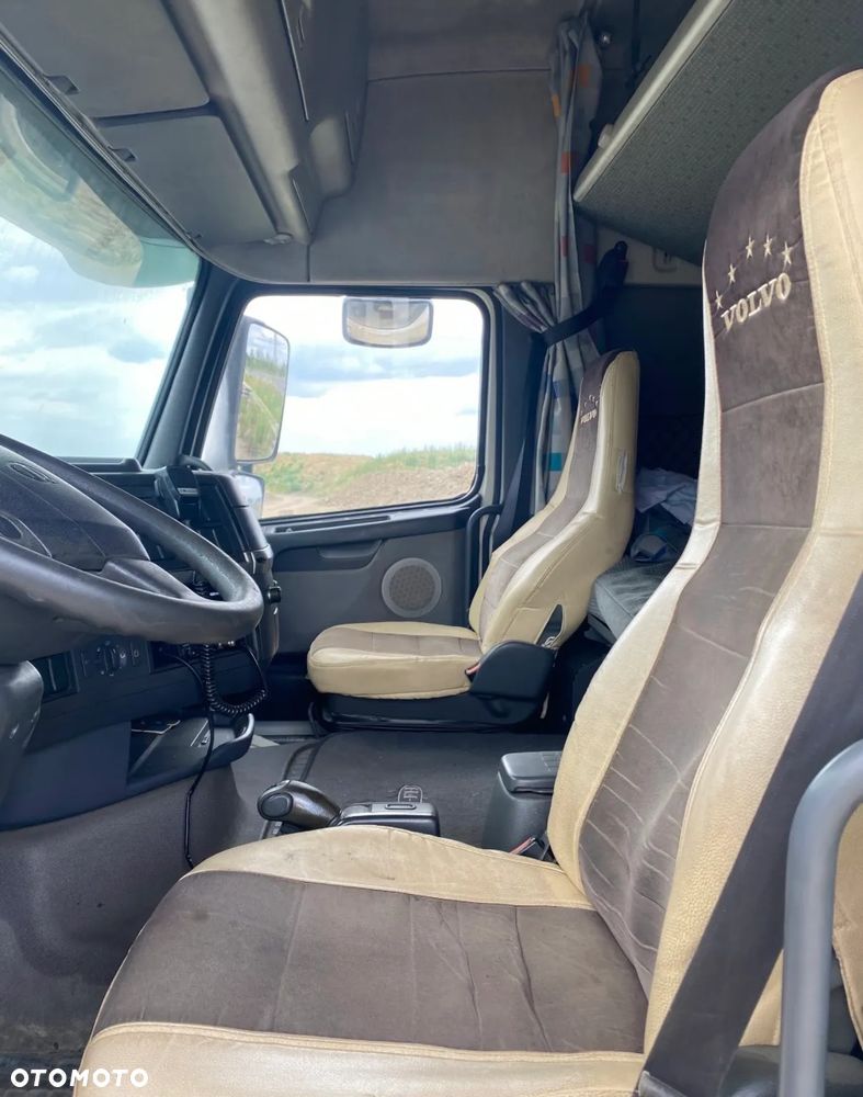 Volvo FH12 - 5