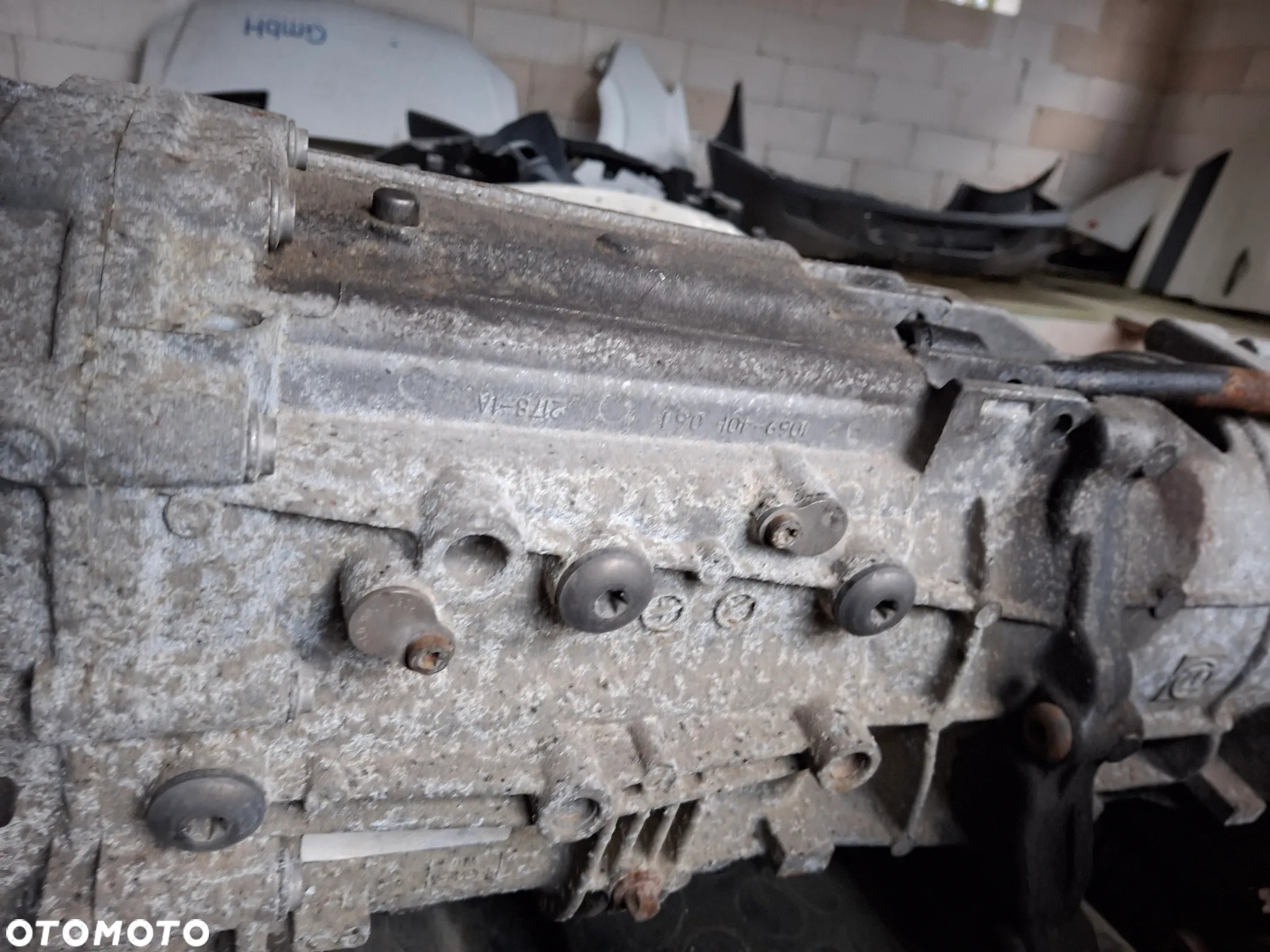 Skrzynia  BMW X3 E83 2,0D 7555294-01 z Niemiec - 6