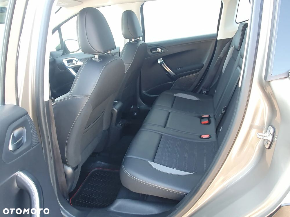 Peugeot 2008 - 26