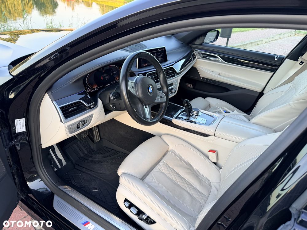 BMW Seria 7 750d xDrive - 15