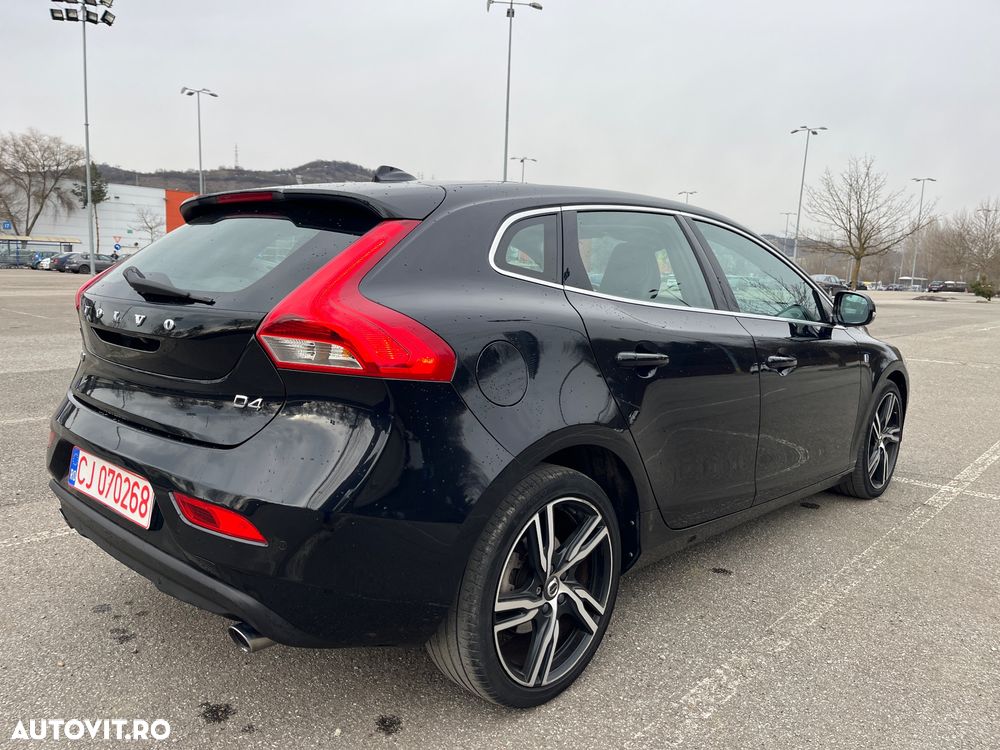 Volvo V40 D4 Ocean Race - 16