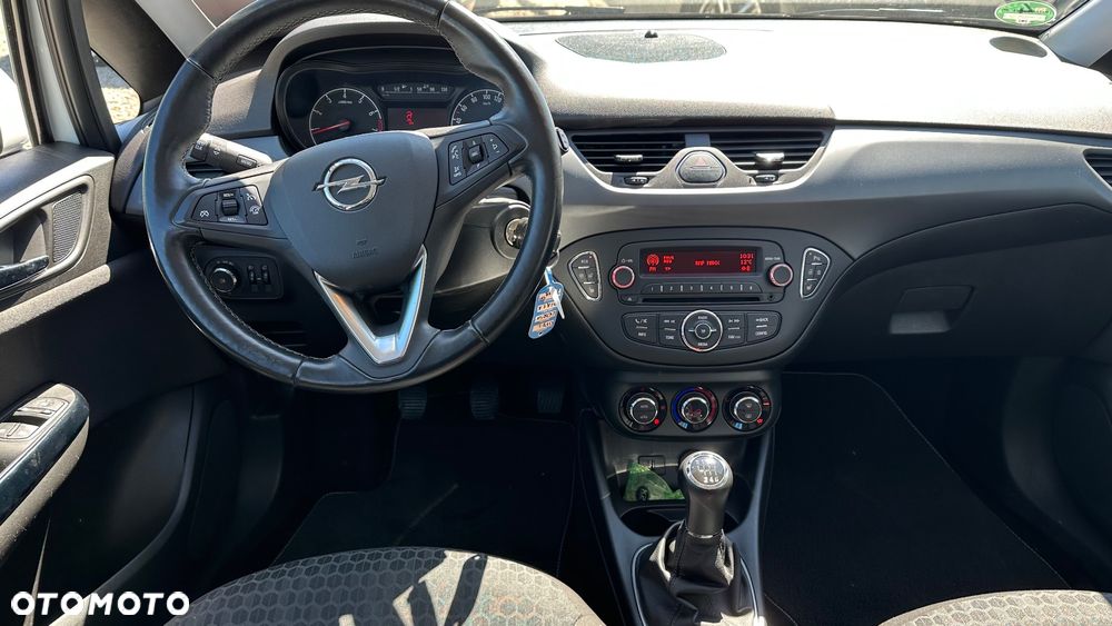 Opel Corsa 1.4 16V Cosmo - 8