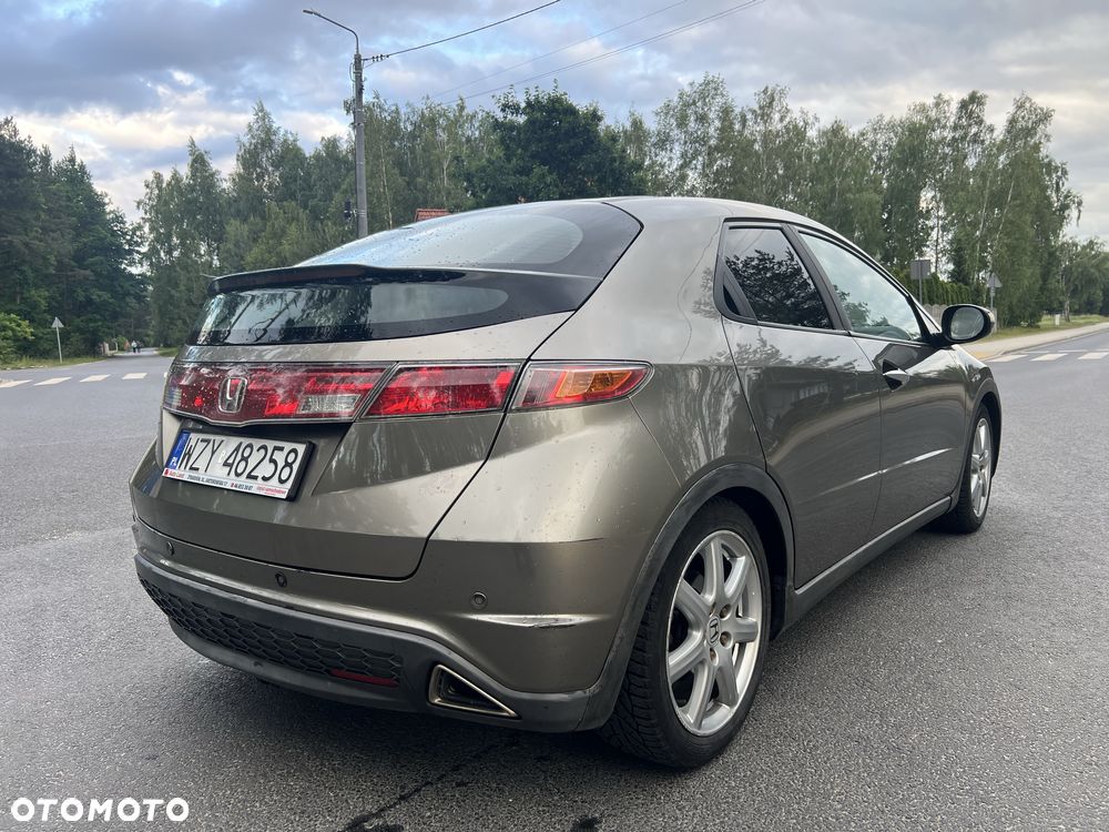 Honda Civic - 4