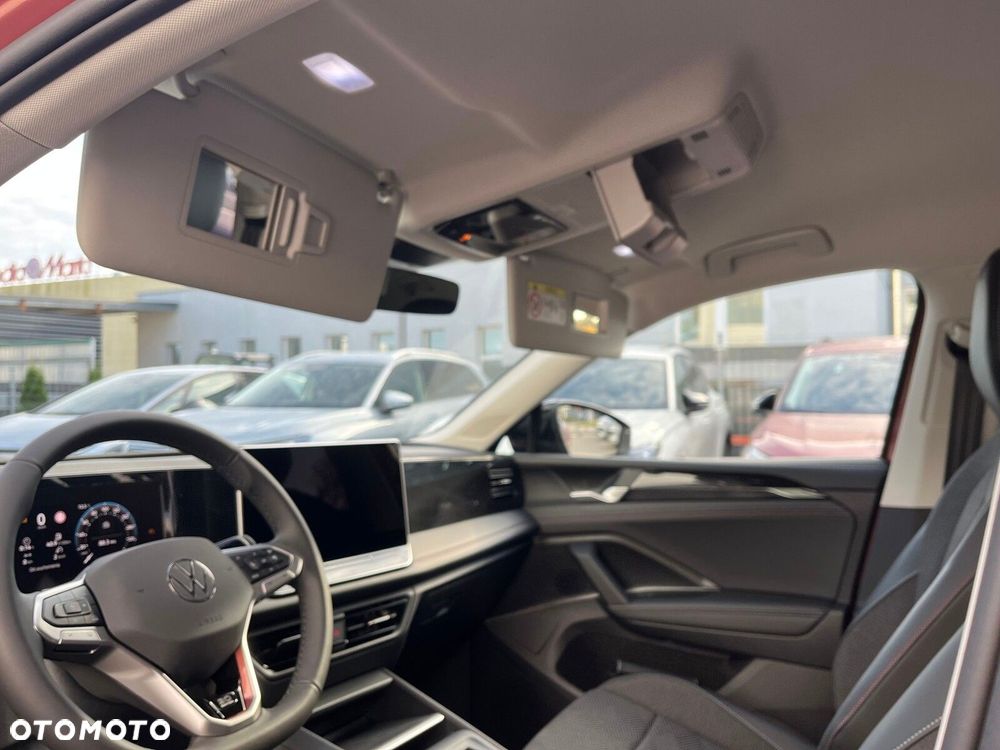 Volkswagen Tiguan - 33