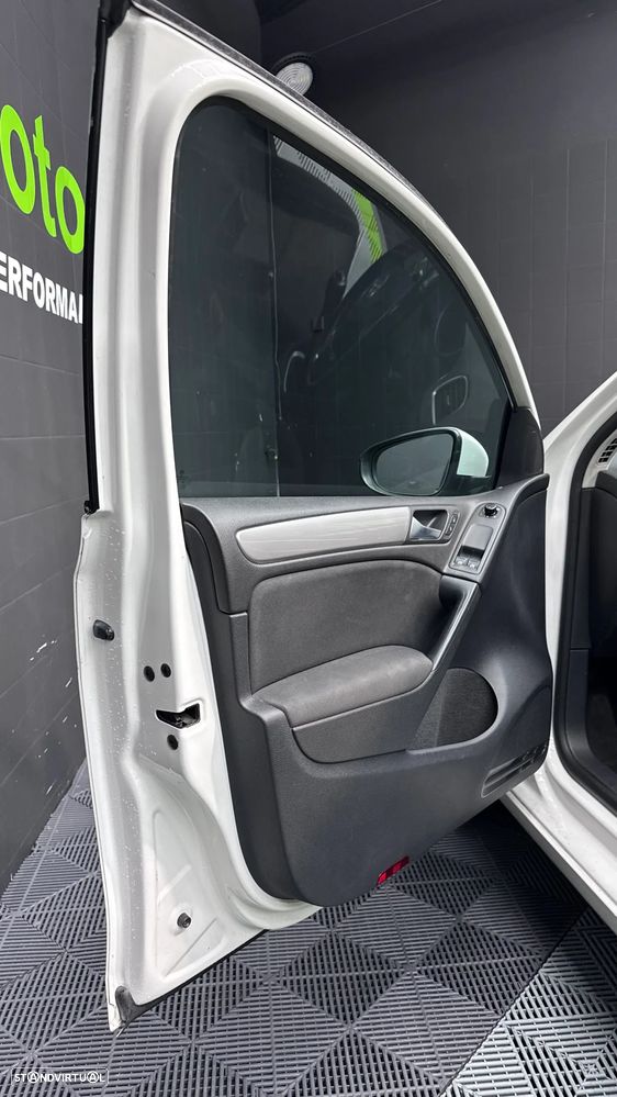 VW Golf 1.6 TDi DPF Comfortline - 13