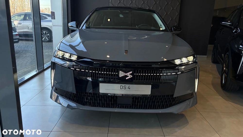 DS Automobiles N°4 E-Tense 58.3kWh Étoile Alcantara - 4