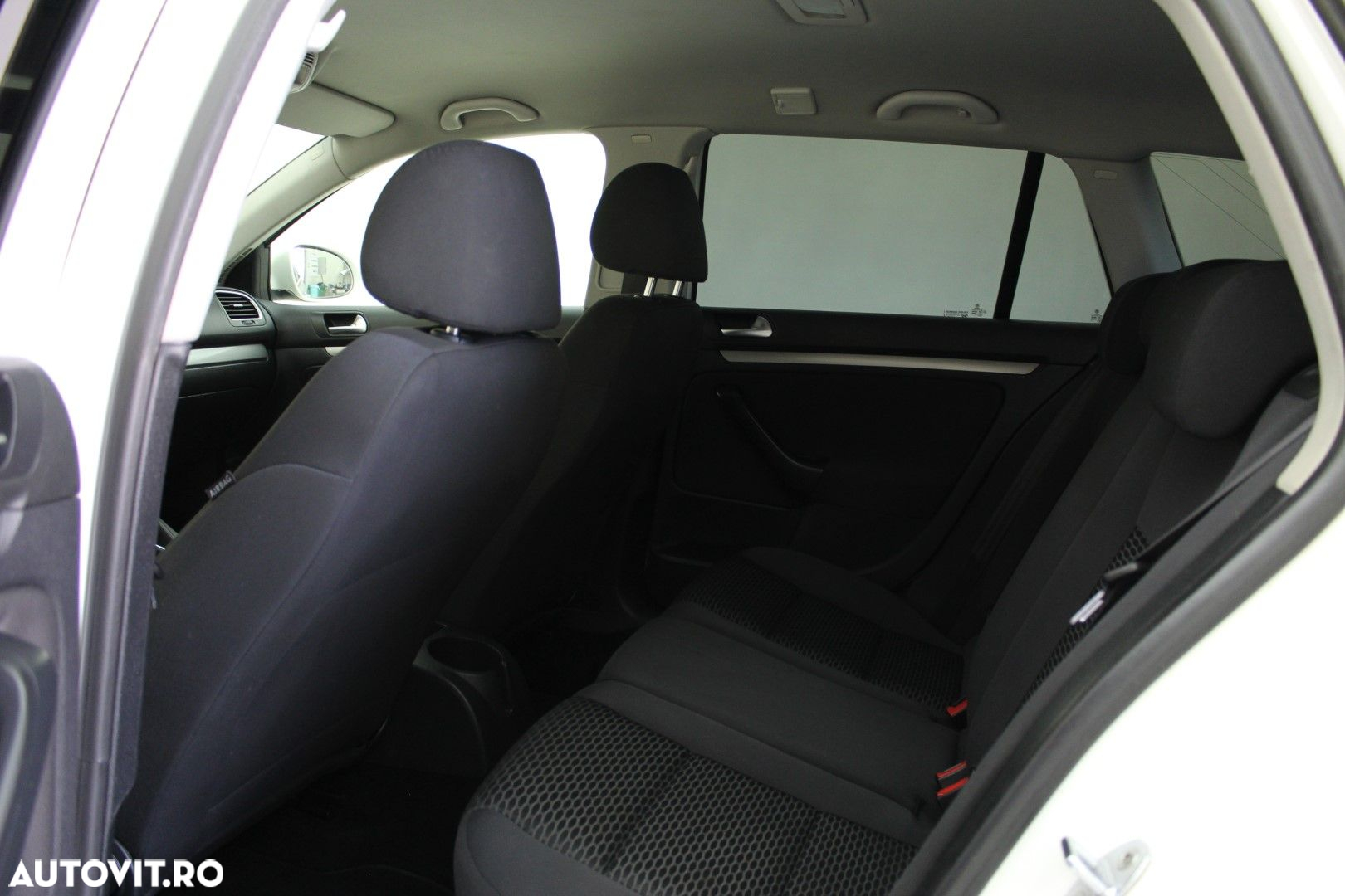 Volkswagen Golf - 9