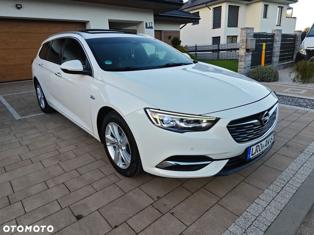 Opel Insignia - 32