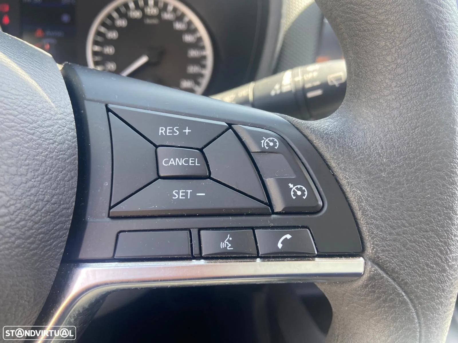 Nissan Juke 1.0 DIG-T N-Connecta DCT - 11
