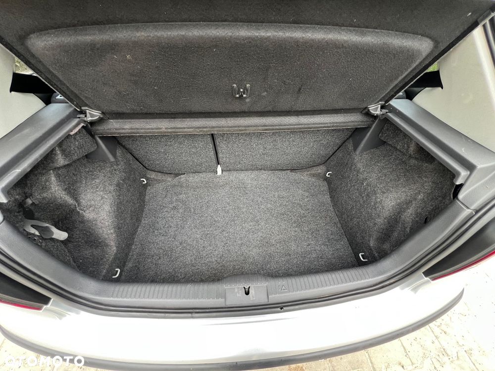 Volkswagen Polo - 21