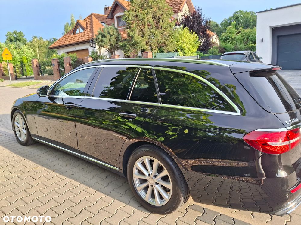 Mercedes-Benz Klasa E 220 d 4-Matic 9G-TRONIC - 2