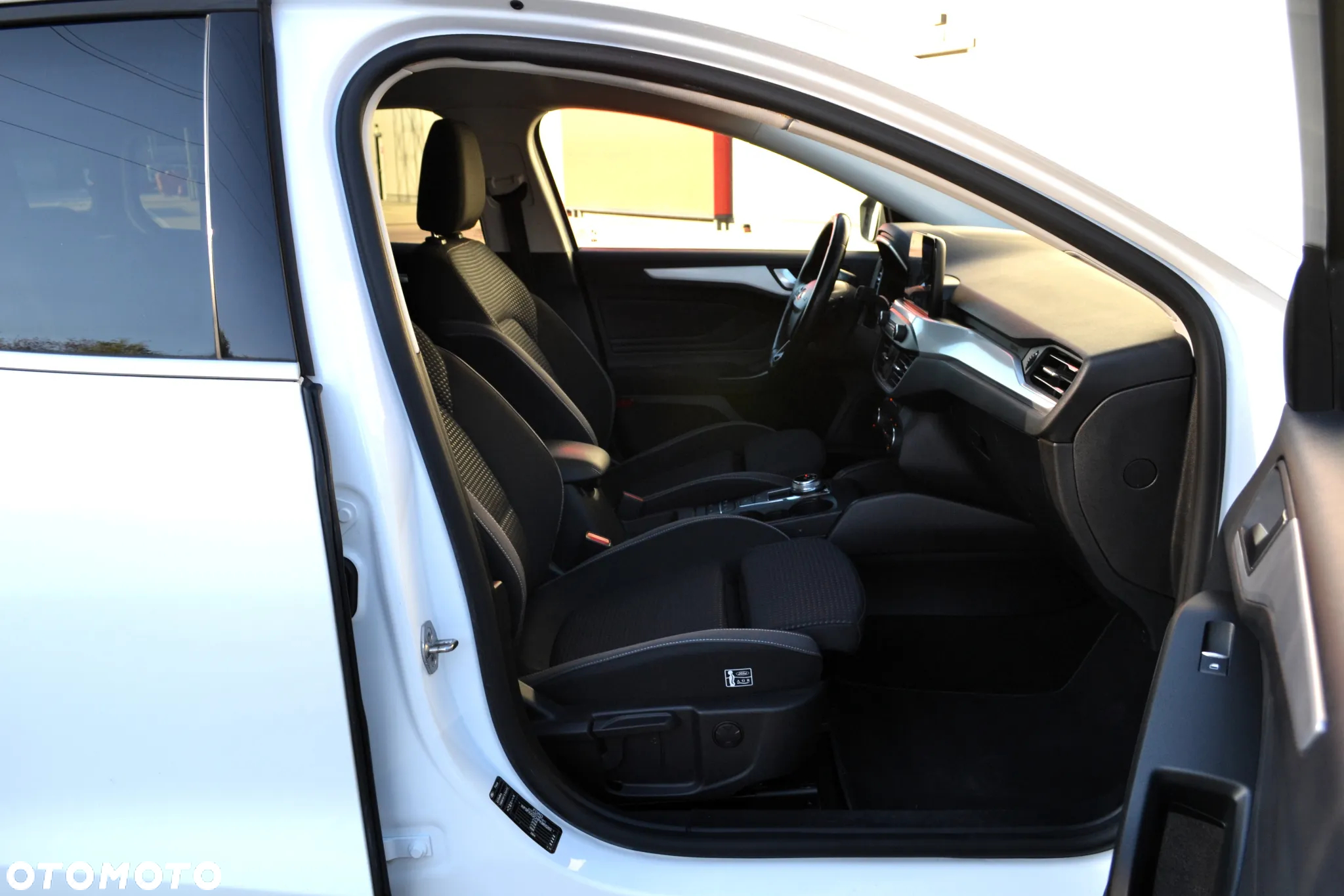 Ford Focus 2.0 EcoBlue Titanium X - 11