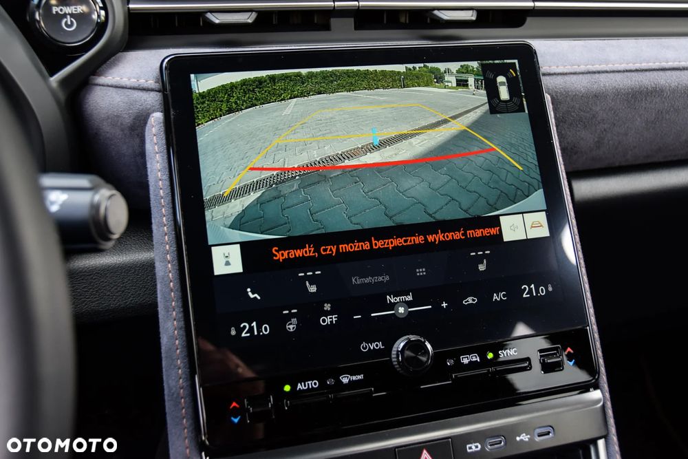 Lexus LBX 1.5 Hybrid Cool AWD - 13