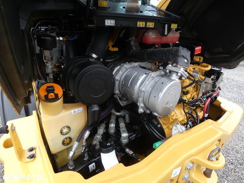 Caterpillar CAT 907M Z Niemiec / 2021r / Pełny Serwis / - 15