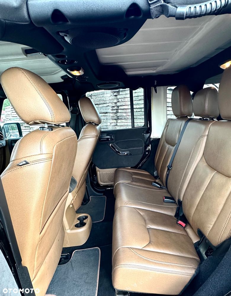 Jeep Wrangler 2.8 CRD Unlim Sahara - 5