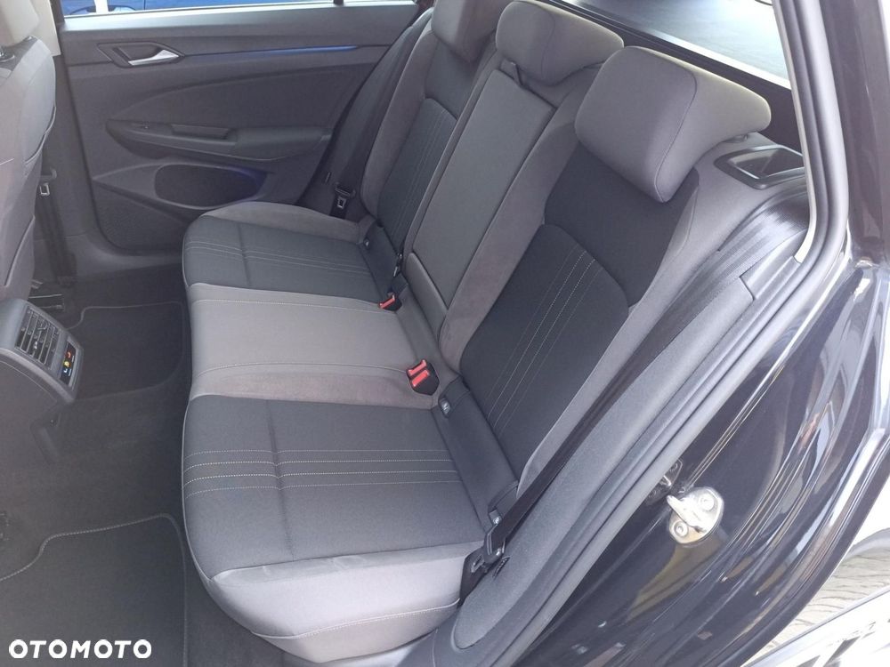Volkswagen Golf - 13