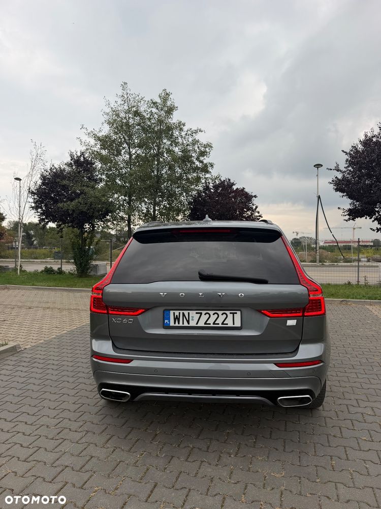 Volvo XC 60 T8 Twin Engine AWD Geartronic RDesign - 4
