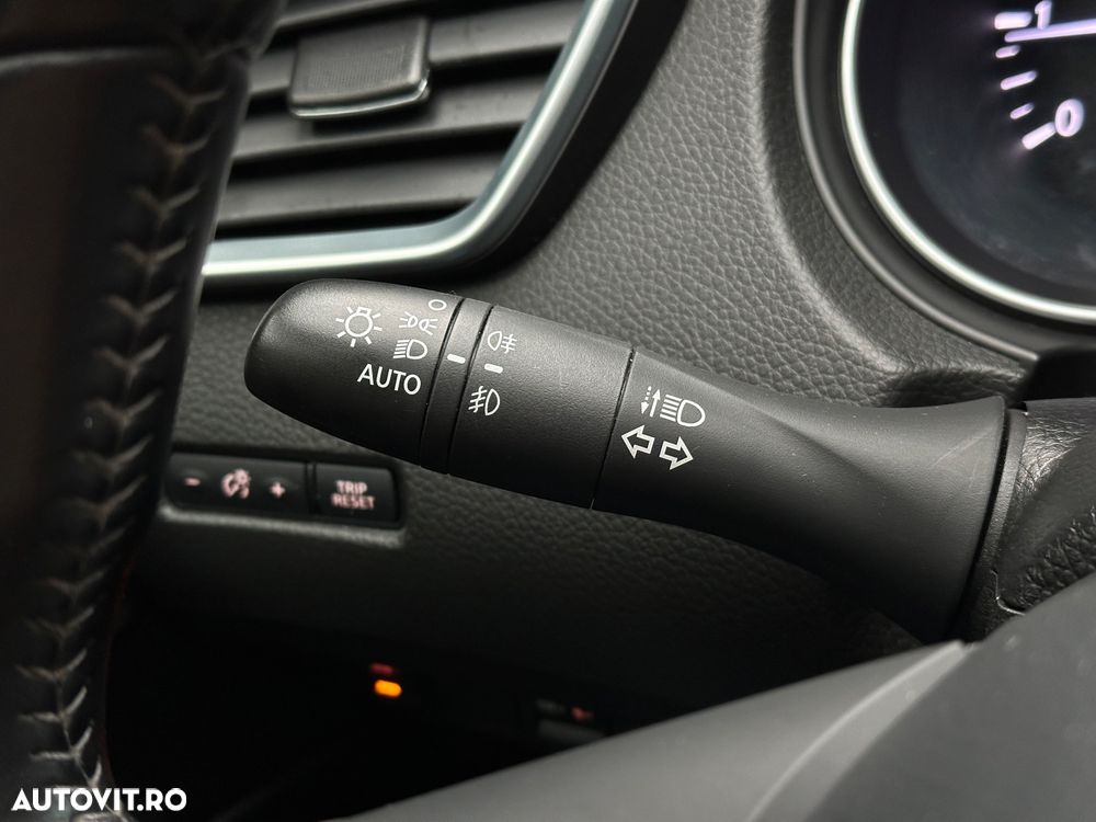 Nissan Qashqai 1.3 DIG-T N-CONNECTA - 31