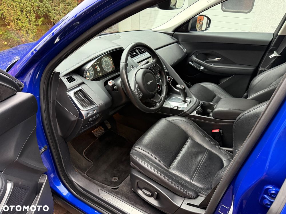 Jaguar E-Pace - 10