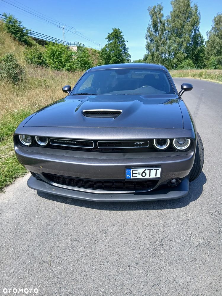 Dodge Challenger - 4