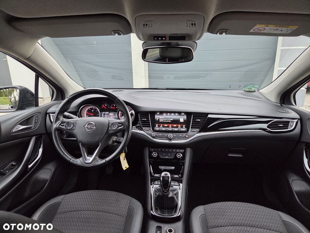 Opel Astra - 32