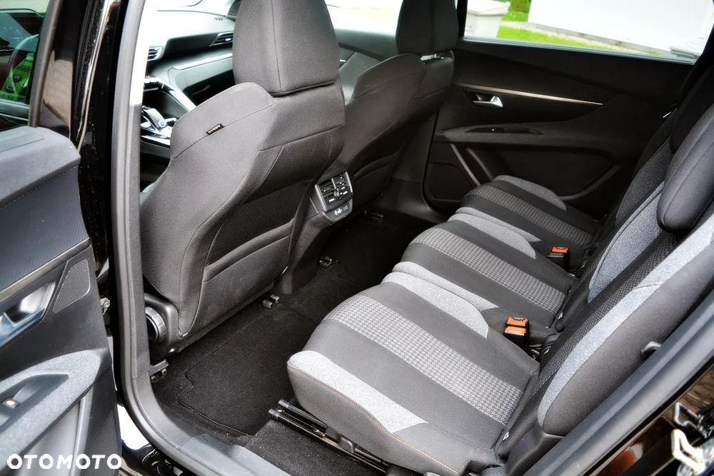 Peugeot 5008 BlueHDi 130 EAT8 Active - 19