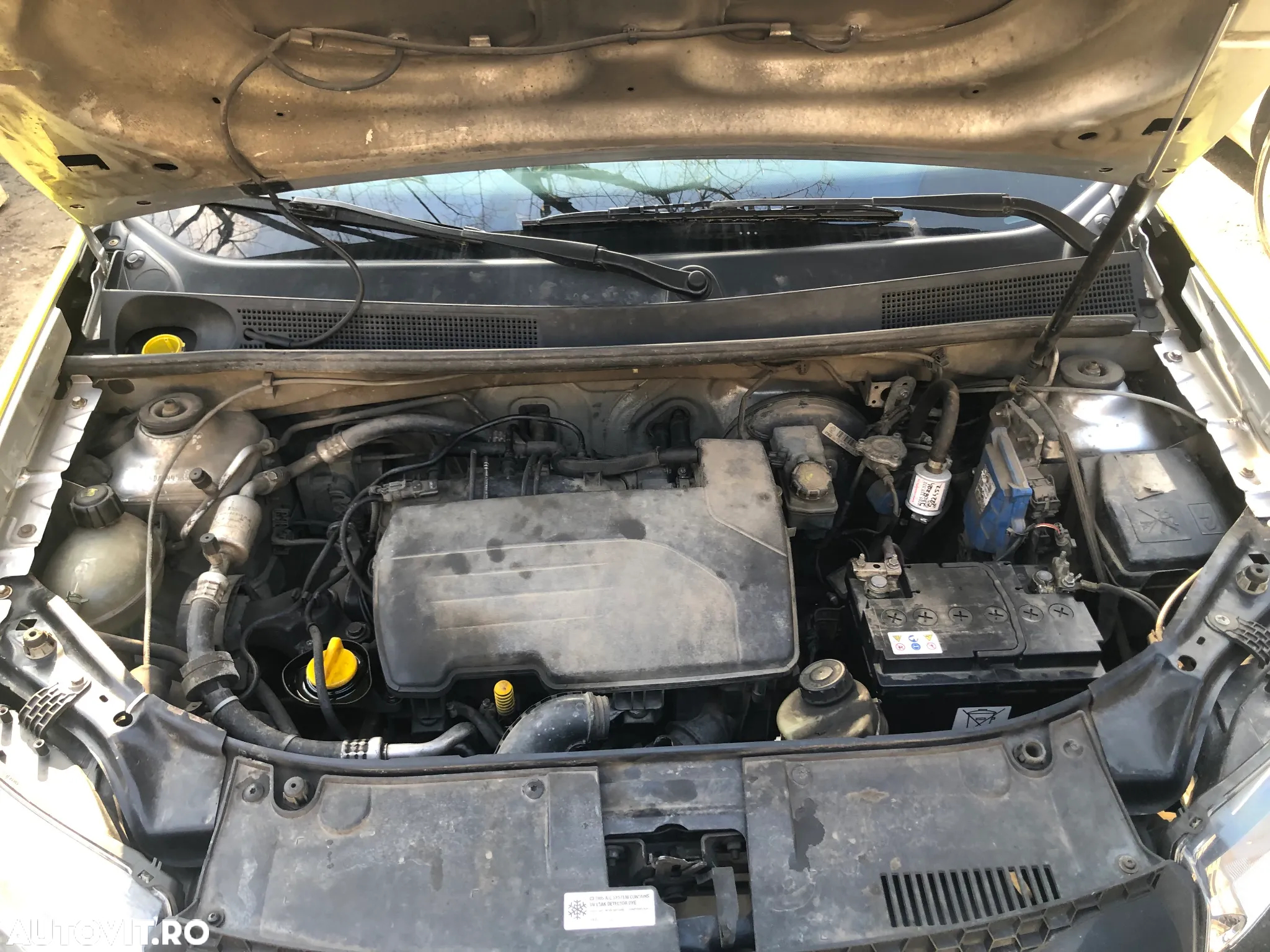 Dezmembrez Dacia Logan 2 1.2 benzina 2015 - 4