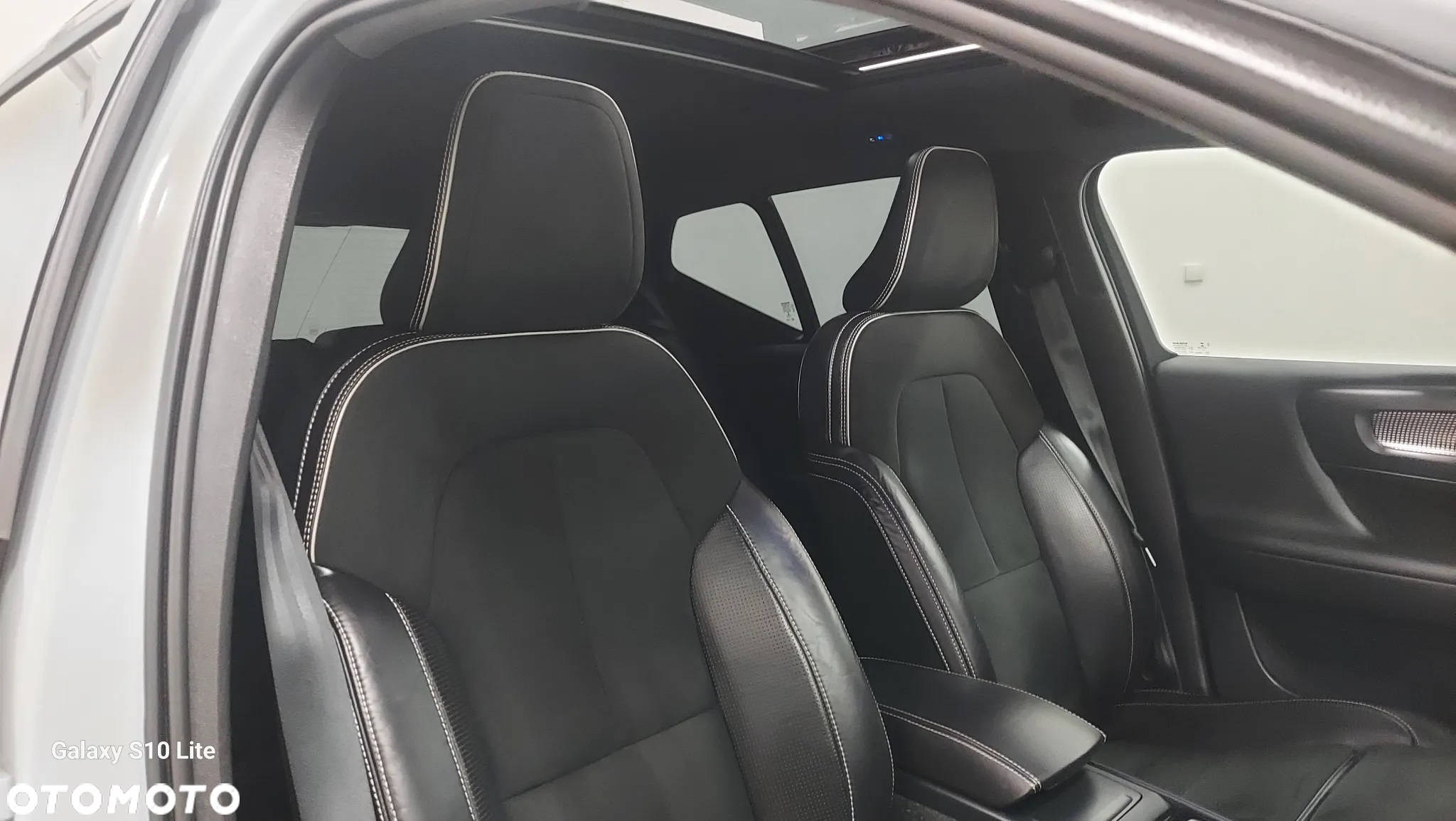 Volvo XC 40 D3 SCR R-Design - 20